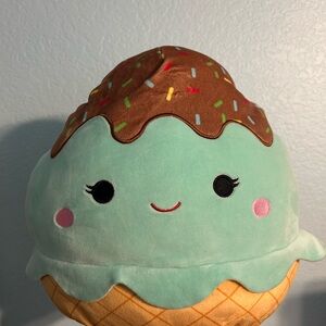 Mint Ice Cream/ Cinnamon Roll Plush Toy